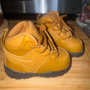 Nike Kids Mustard Yellow Boots